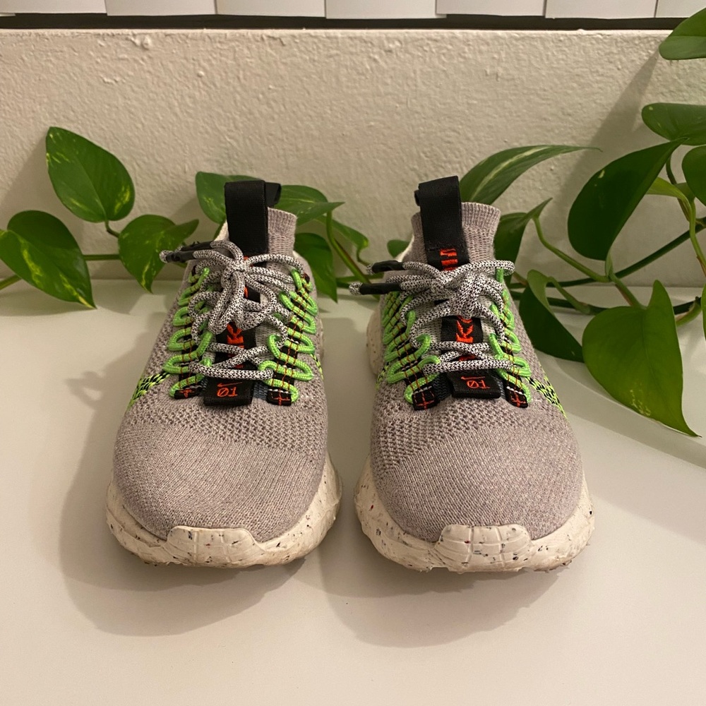 Nike Space Hippie 01 Grey Electric Green Red Women's Size 7.5 DJ3056-004